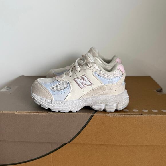 New Balance 2002 R Sea Salt/Pink/Ice Blue Toddler Sneakers - SZ 7 C - Picture 4 of 15